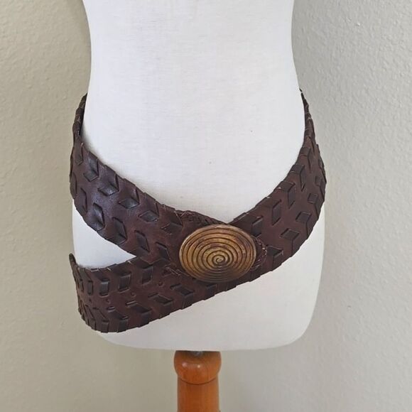 Brown Woven Leather Belt with Metal Buckle - Picture 2 of 7
